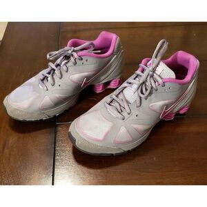 Nike Shox She Monster Sneakers Women's Size 7.5 Gray Pink‎